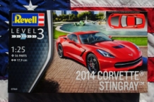 images/productimages/small/2014 CORVETTE STINGRAY Revell 07060 voor.jpg